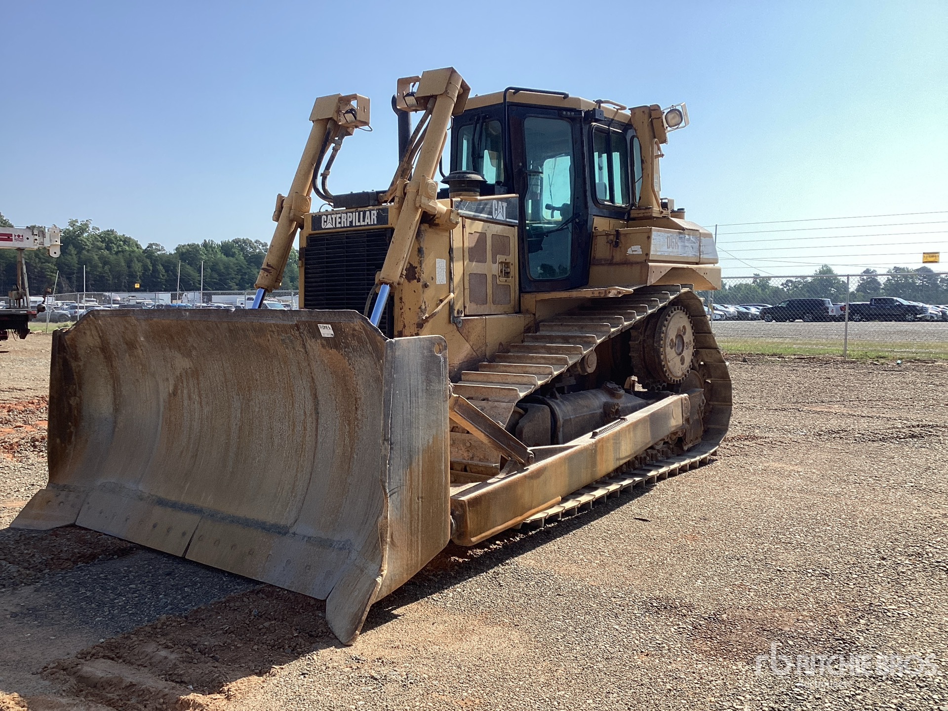 Photo of a 2005 Caterpillar D6R XL SERIES I