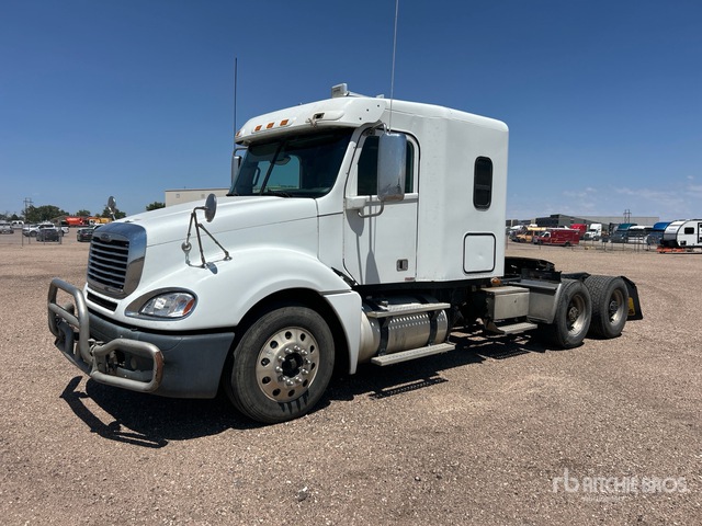 2015 Freightliner Columbia 120 6x4 T/a Sleeper Truck Tractor