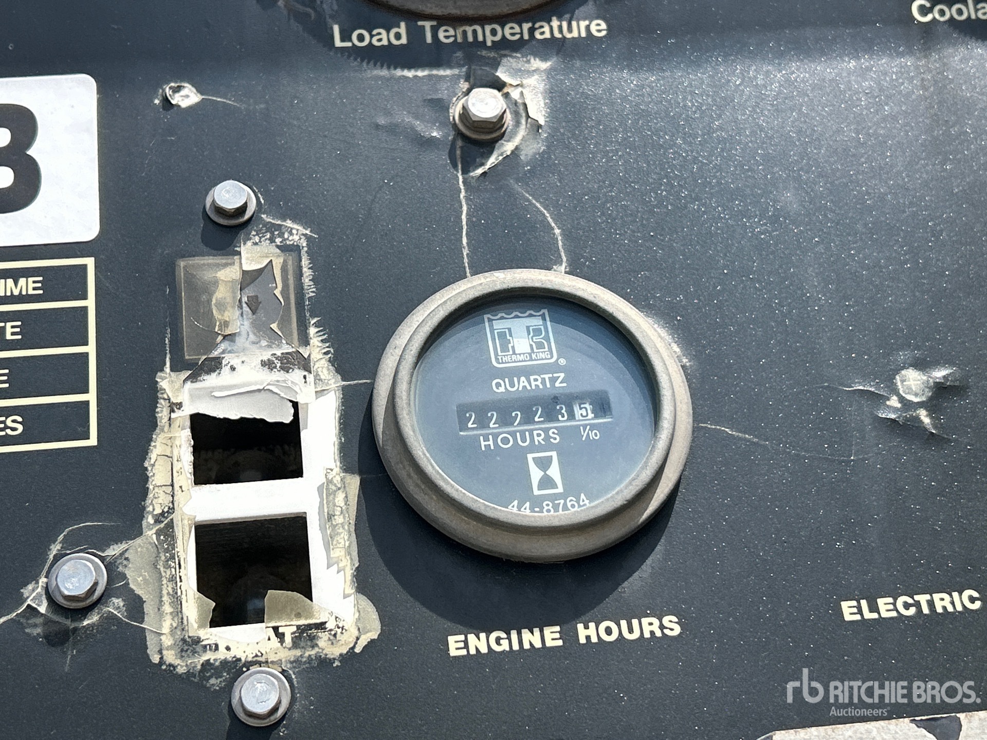 General Appearance with Hour Meter / Odometer