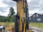 Hydraulics with Auxiliary Hydraulic Plumbing