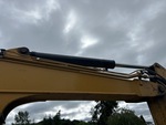Hydraulics with Stick Cylinder