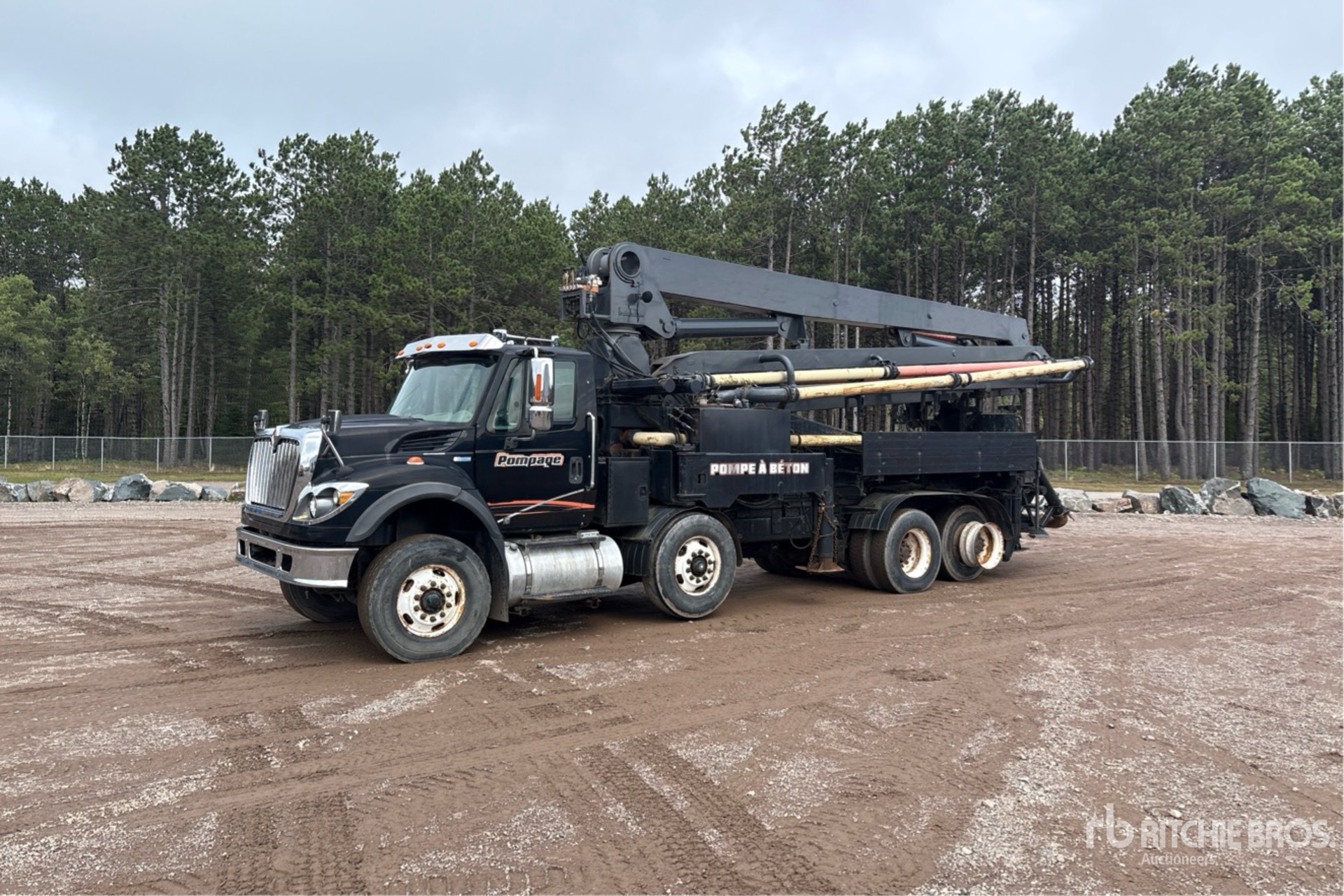 2010 International 7600 SBA