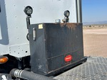 4 Underbody - Truck with Tanque hidráulico