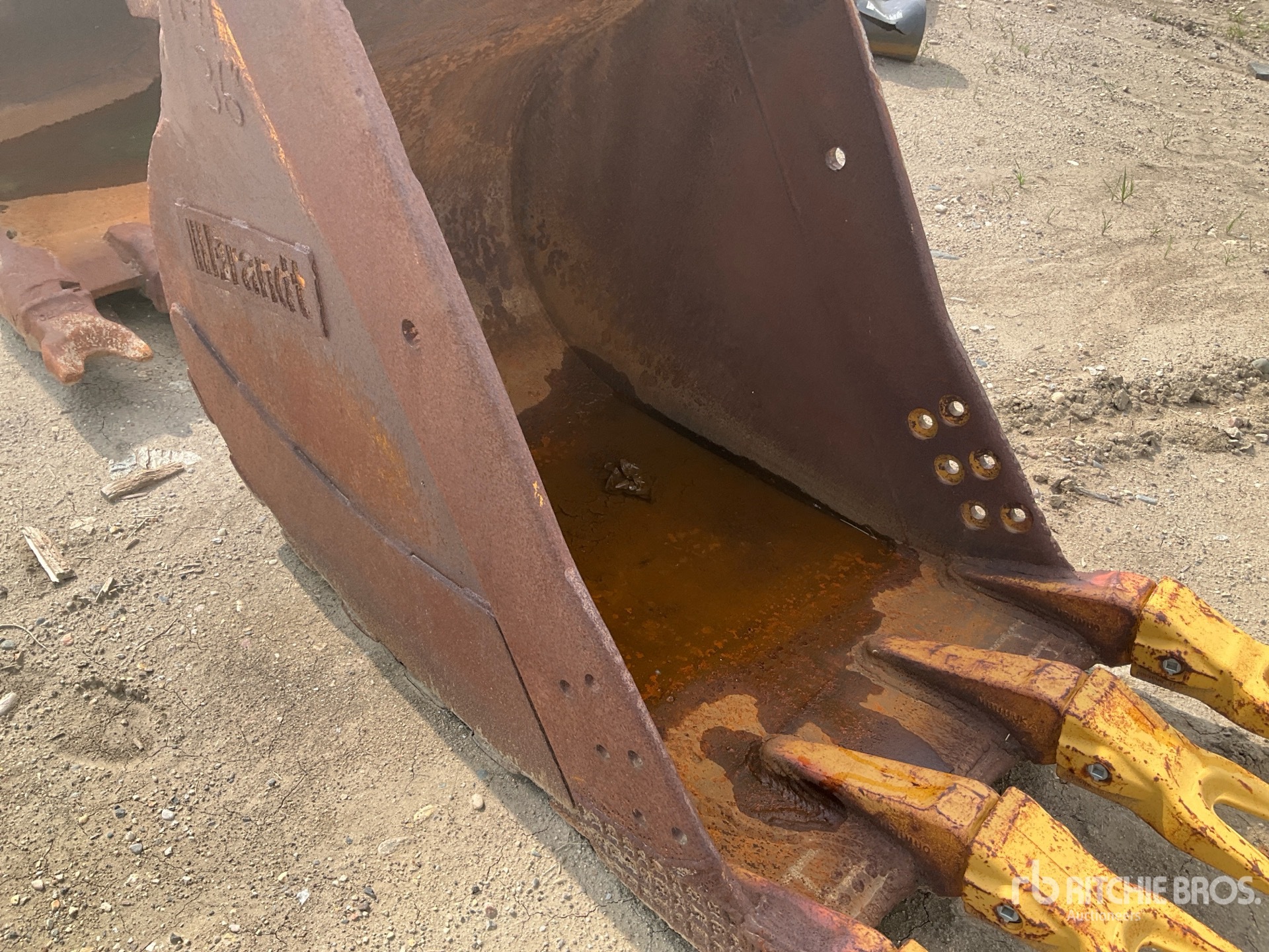 Brandt 36 in Digging - Fits Cat 300 Series