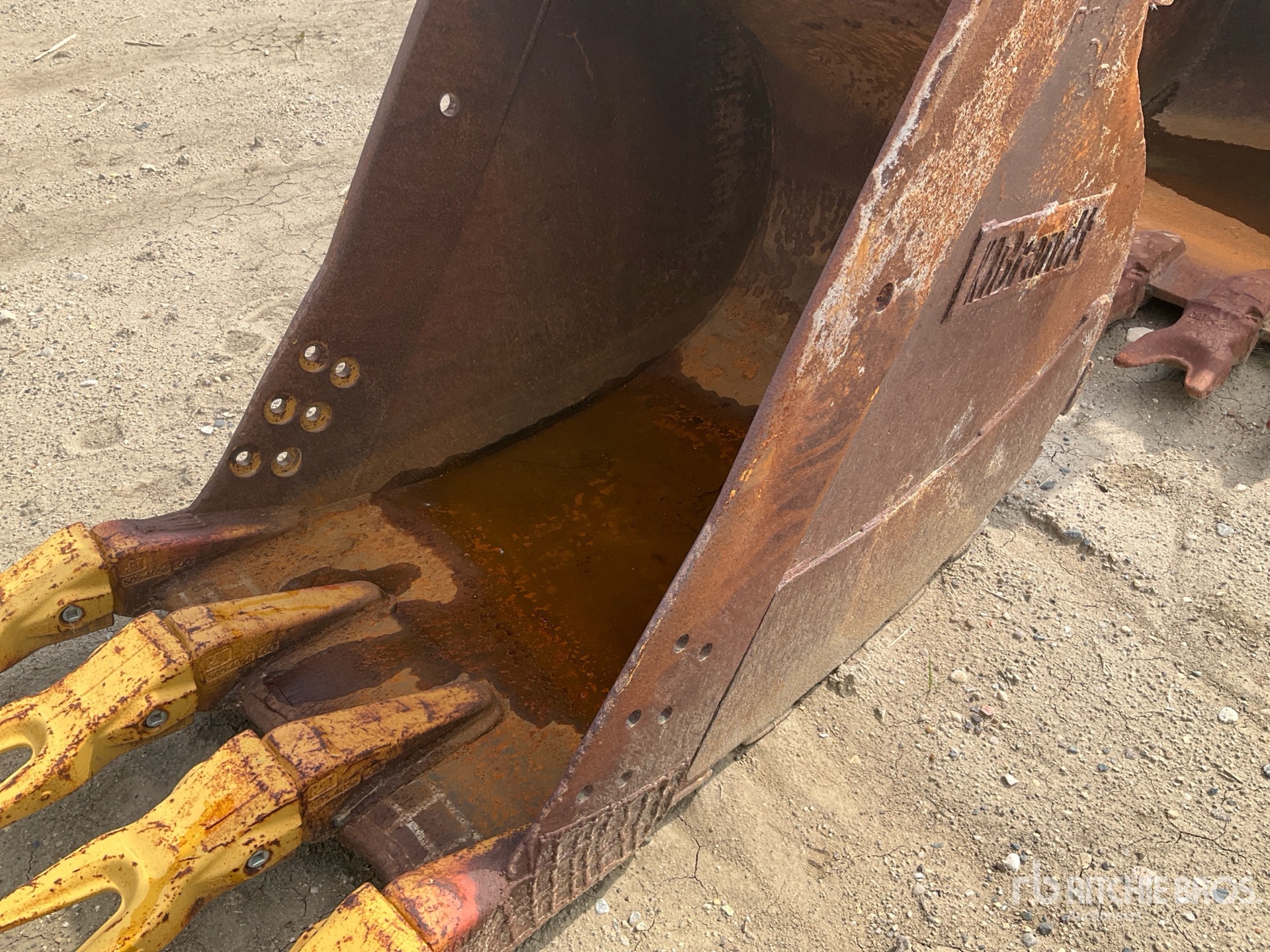 Brandt 36 in Digging - Fits Cat 300 Series