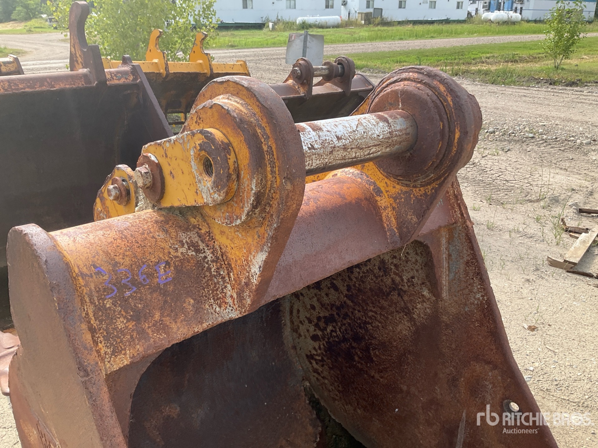 Caterpillar 48 IN 1.83 CYD DIGGING PIN-ON - ...