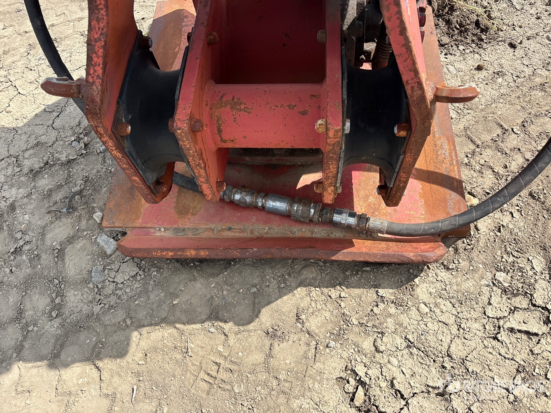 Gentech 34 IN - FITS CAT 200 SERIES