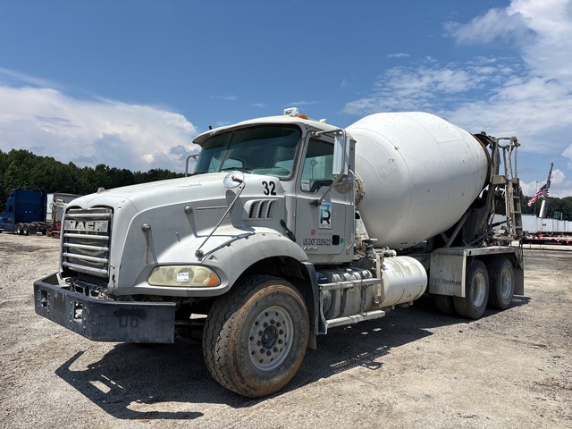 2016 Mack Granite GU813 6x4 Mixer Truck