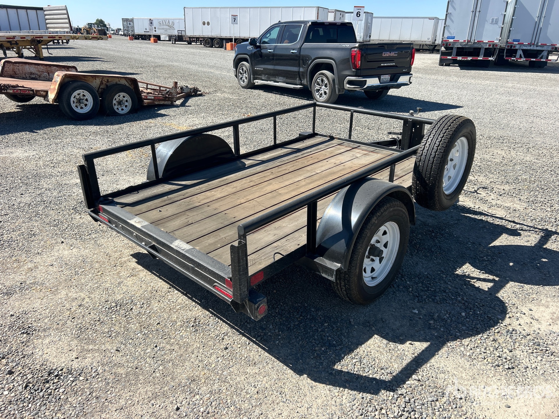 General Appearance with Picture, Right Rear Corner