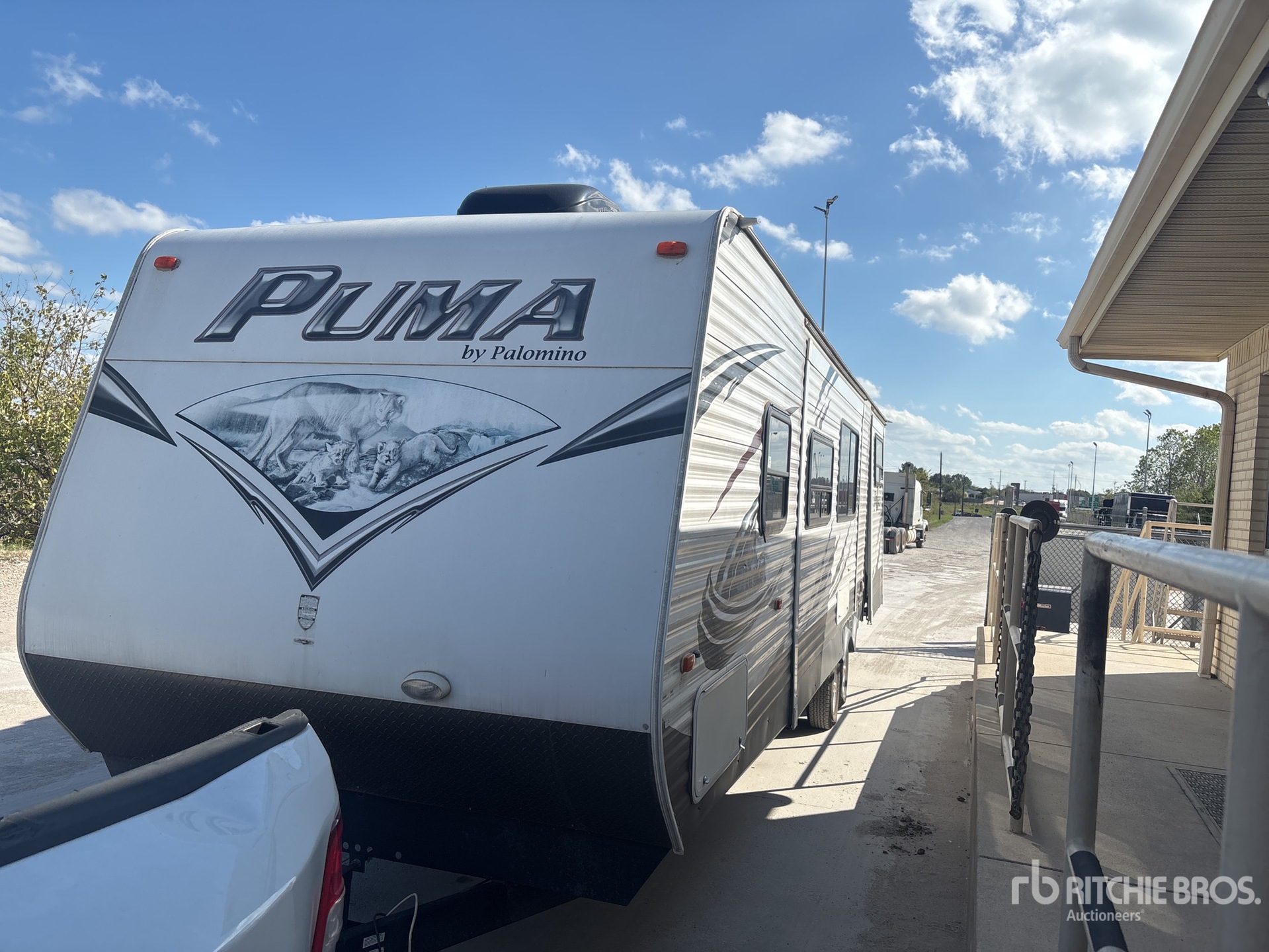 2014 Puma 32 FT T/A