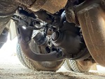 Underbody with Center Drive Axle
