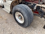 Underbody with Right Steer Tire