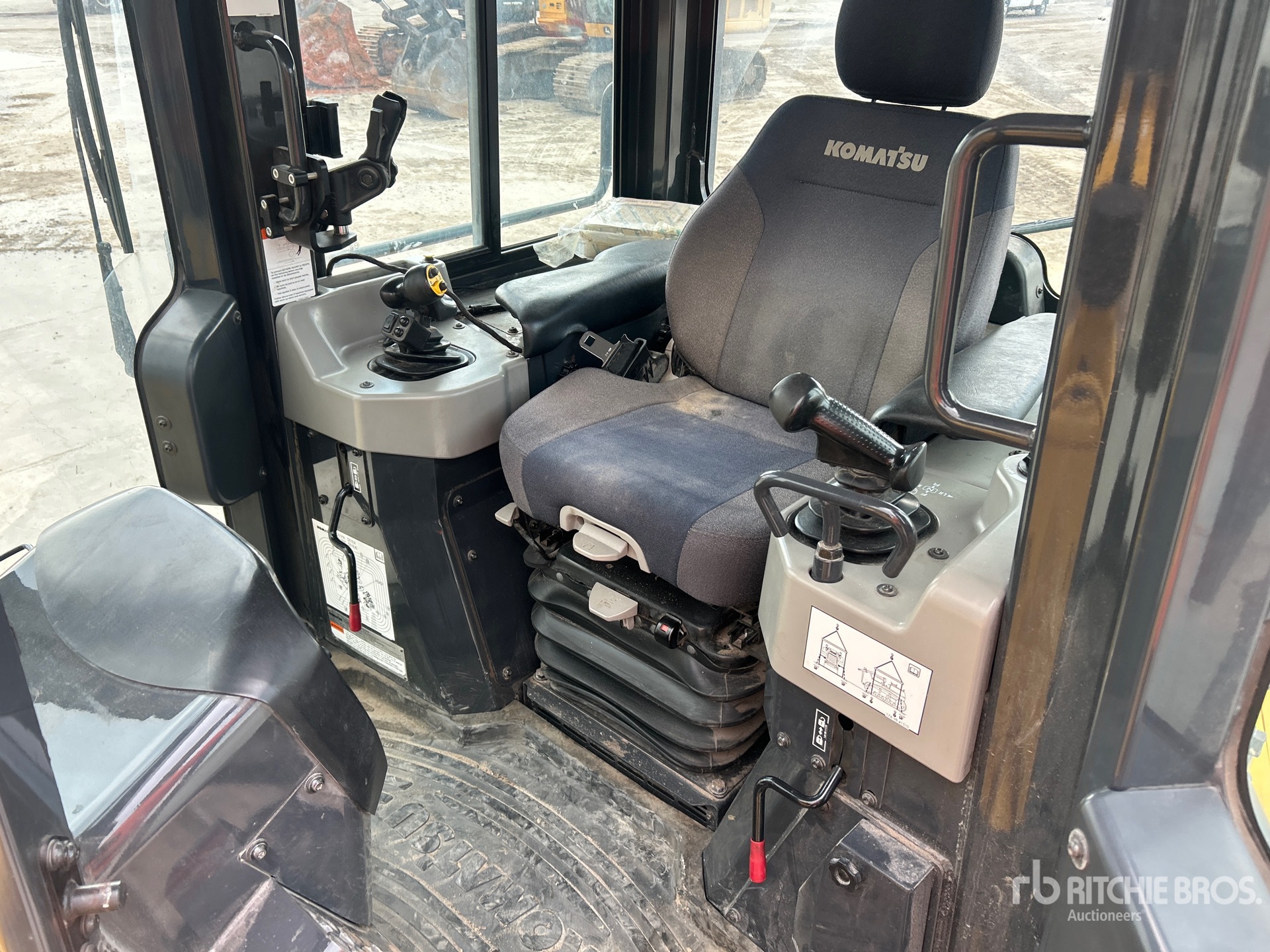 2023 Komatsu D51PX-24
