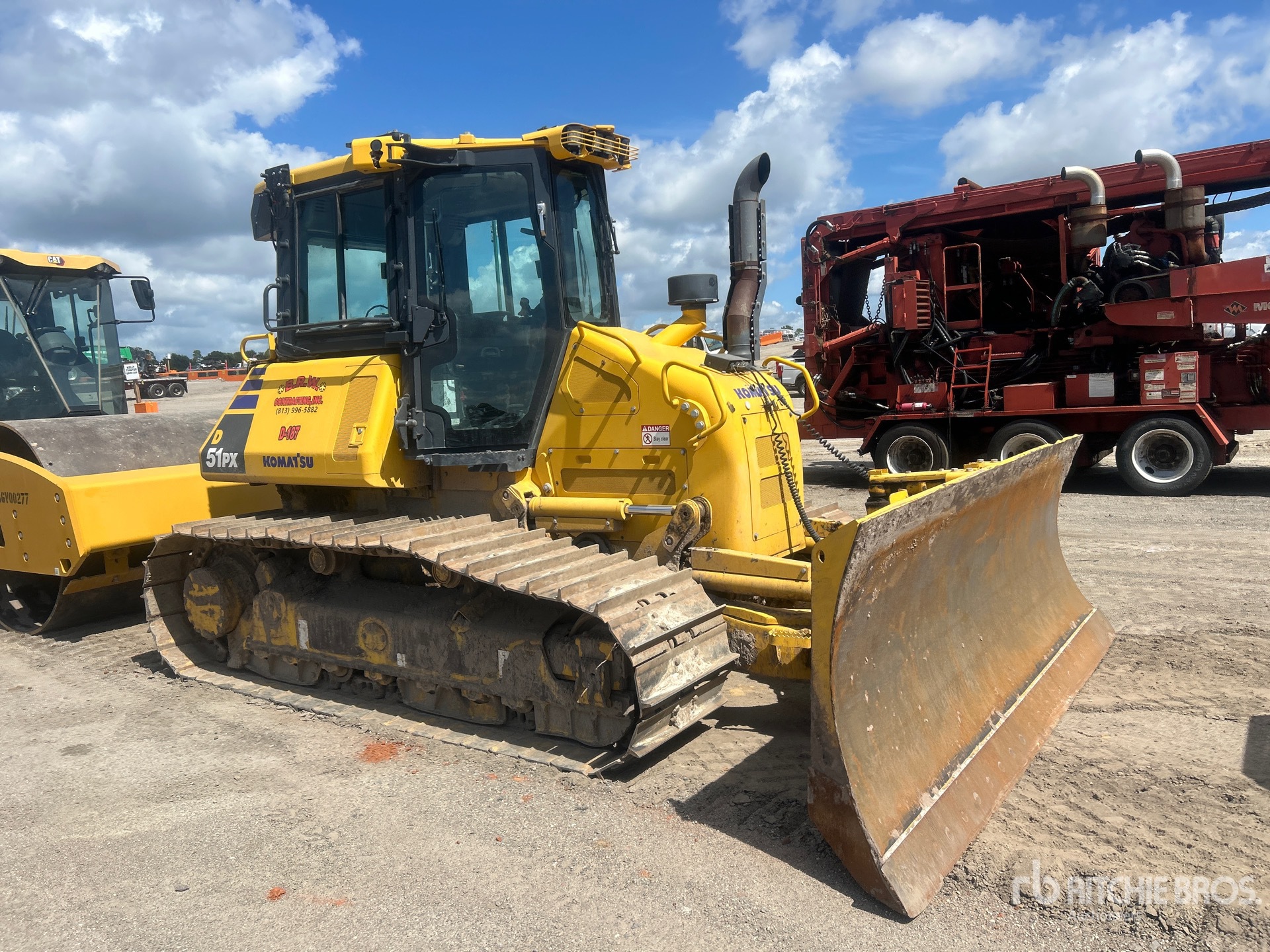 2023 Komatsu D51PX-24