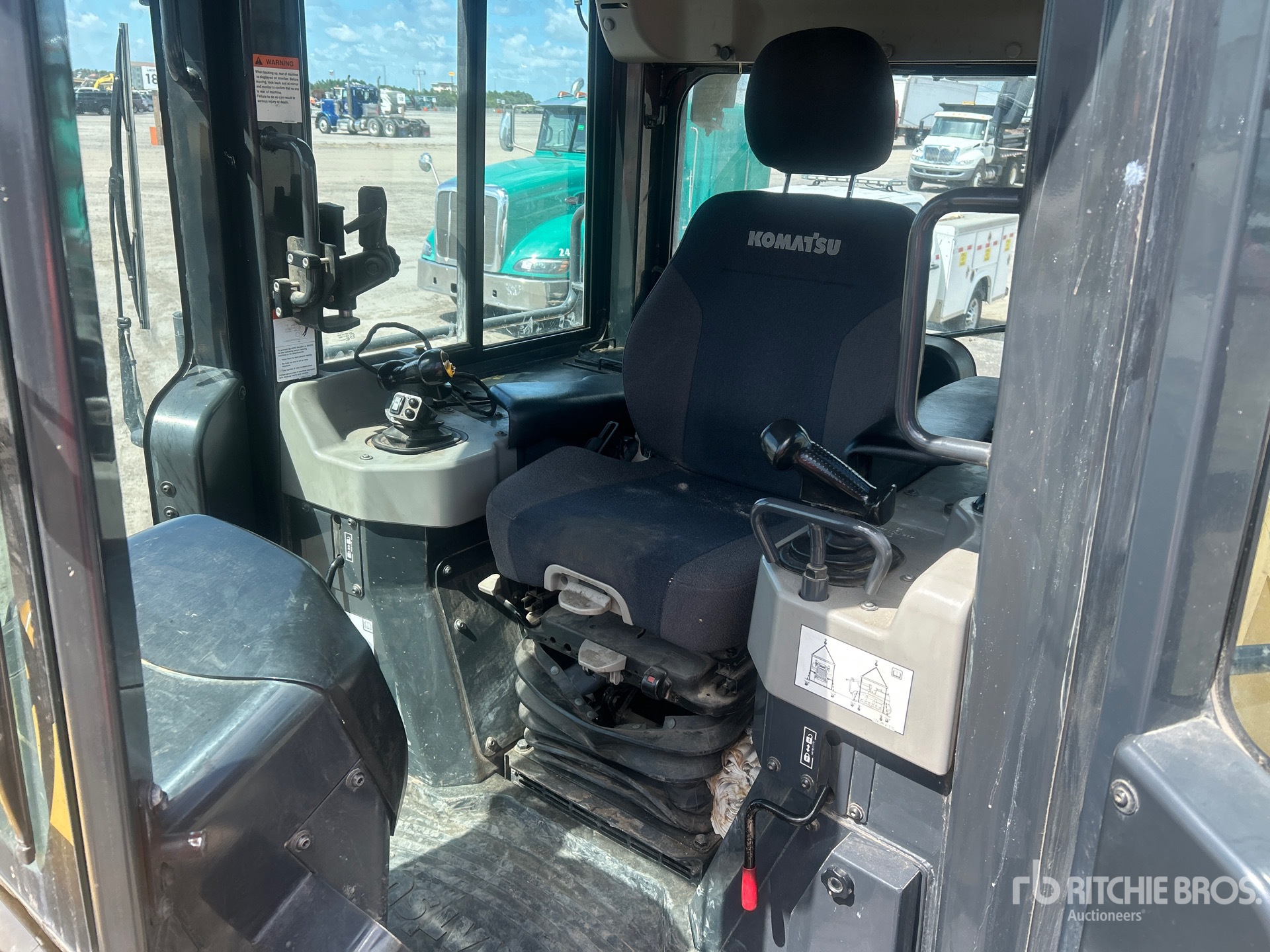2023 Komatsu D51PX-24