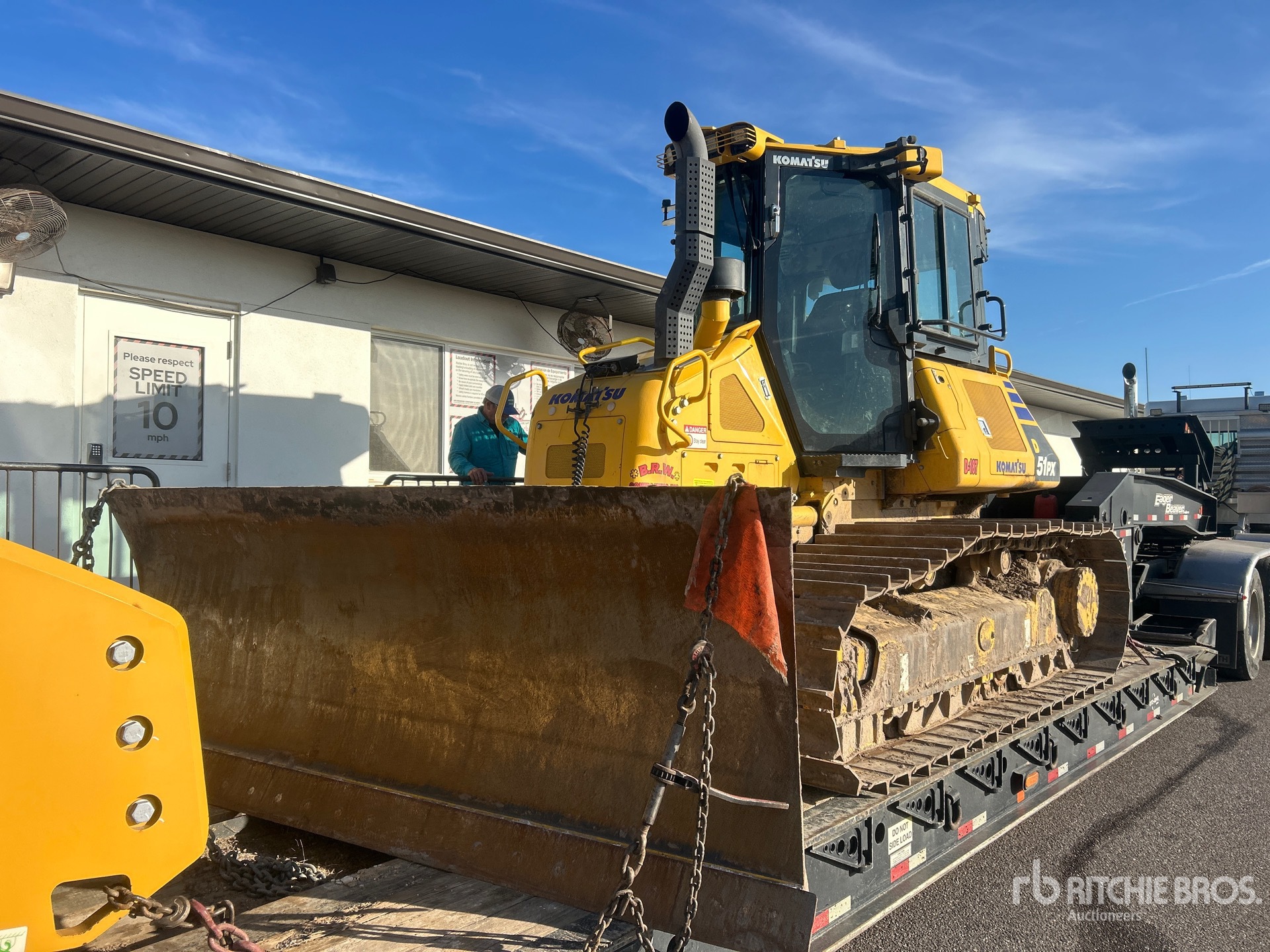 2023 Komatsu D51PX-24