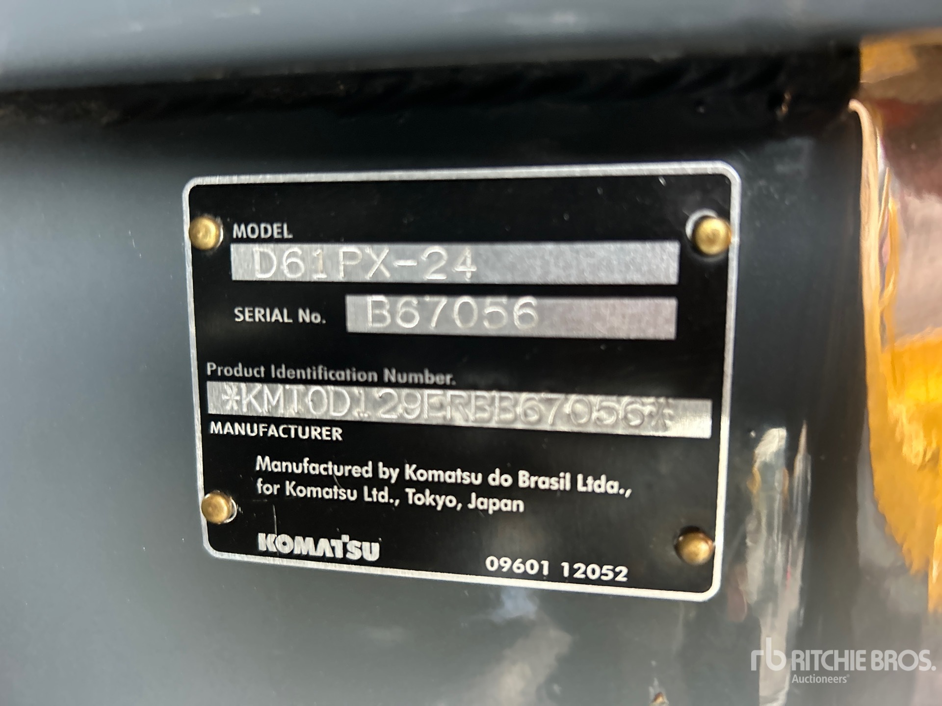 2025 Komatsu D61PX-24