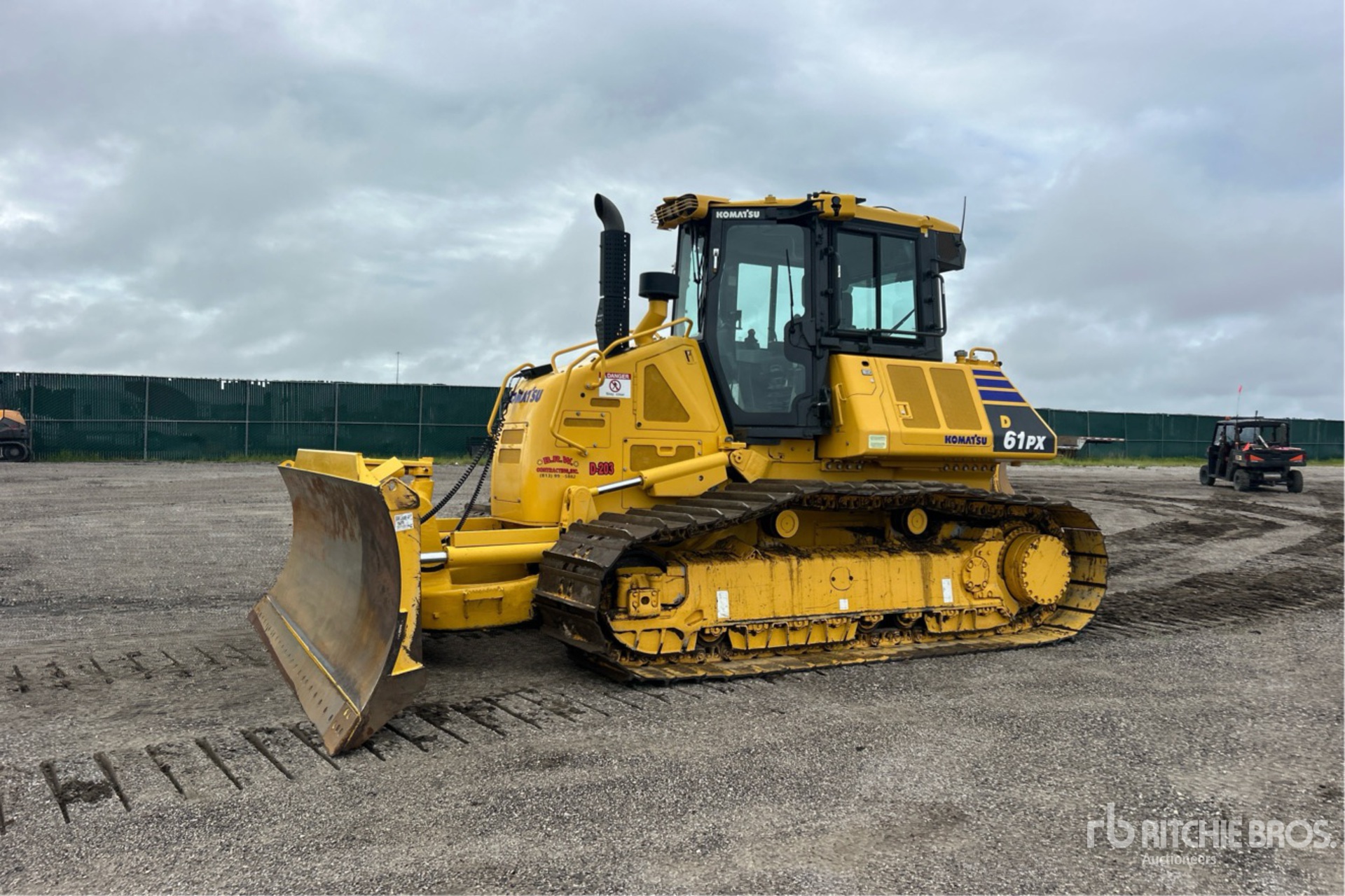 2024 Komatsu D61PX-24