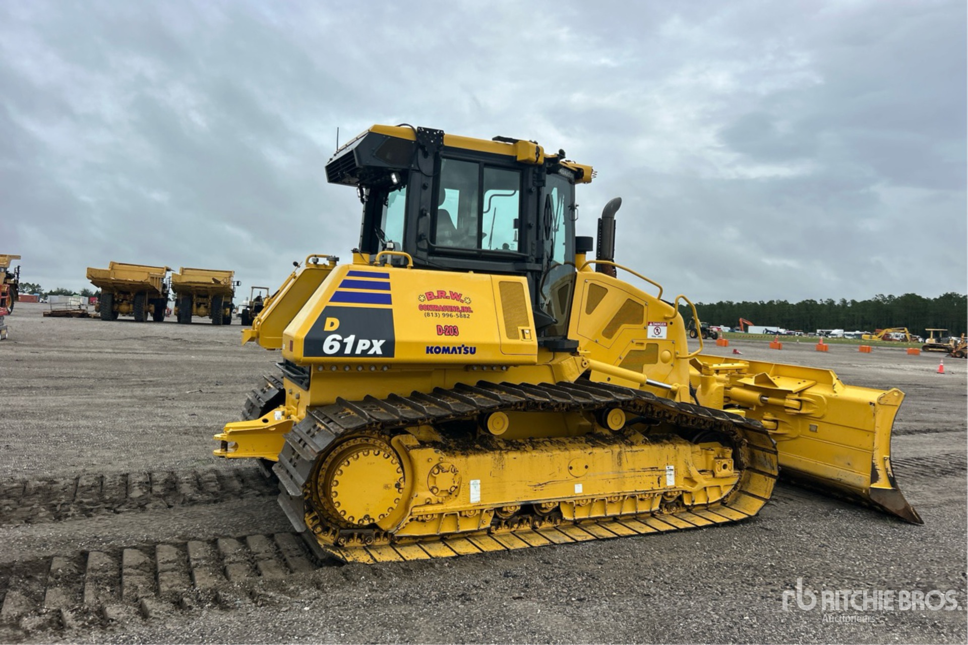 2024 Komatsu D61PX-24