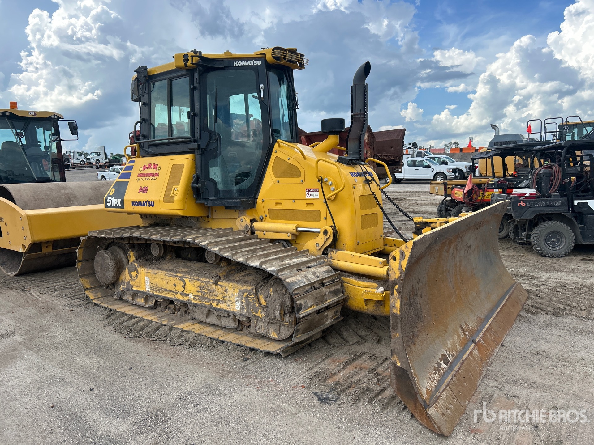 2023 Komatsu D51PX-24