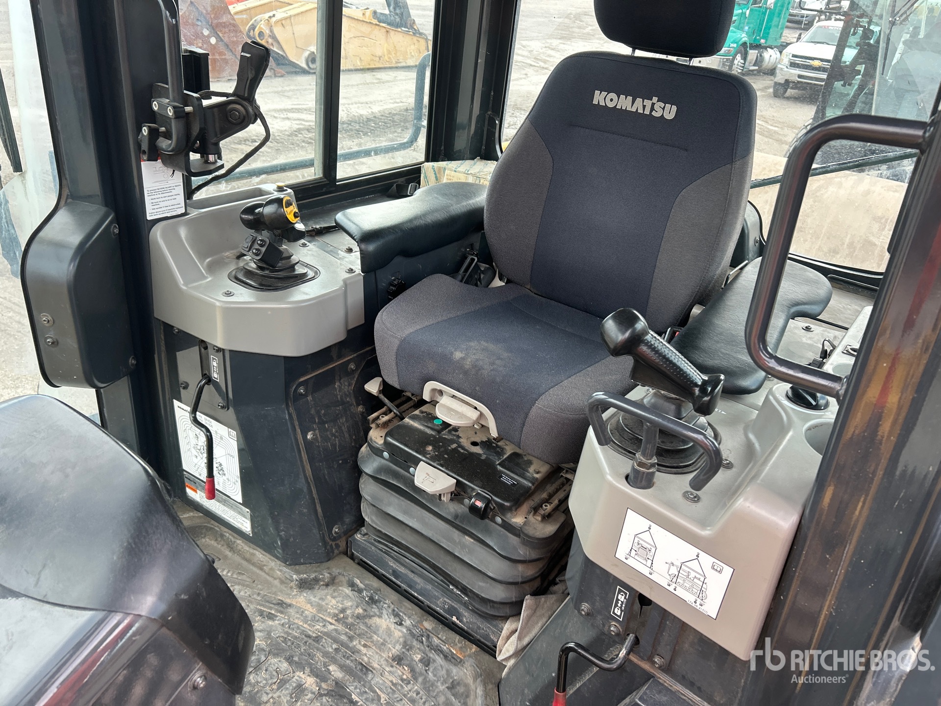 2023 Komatsu D51PX-24