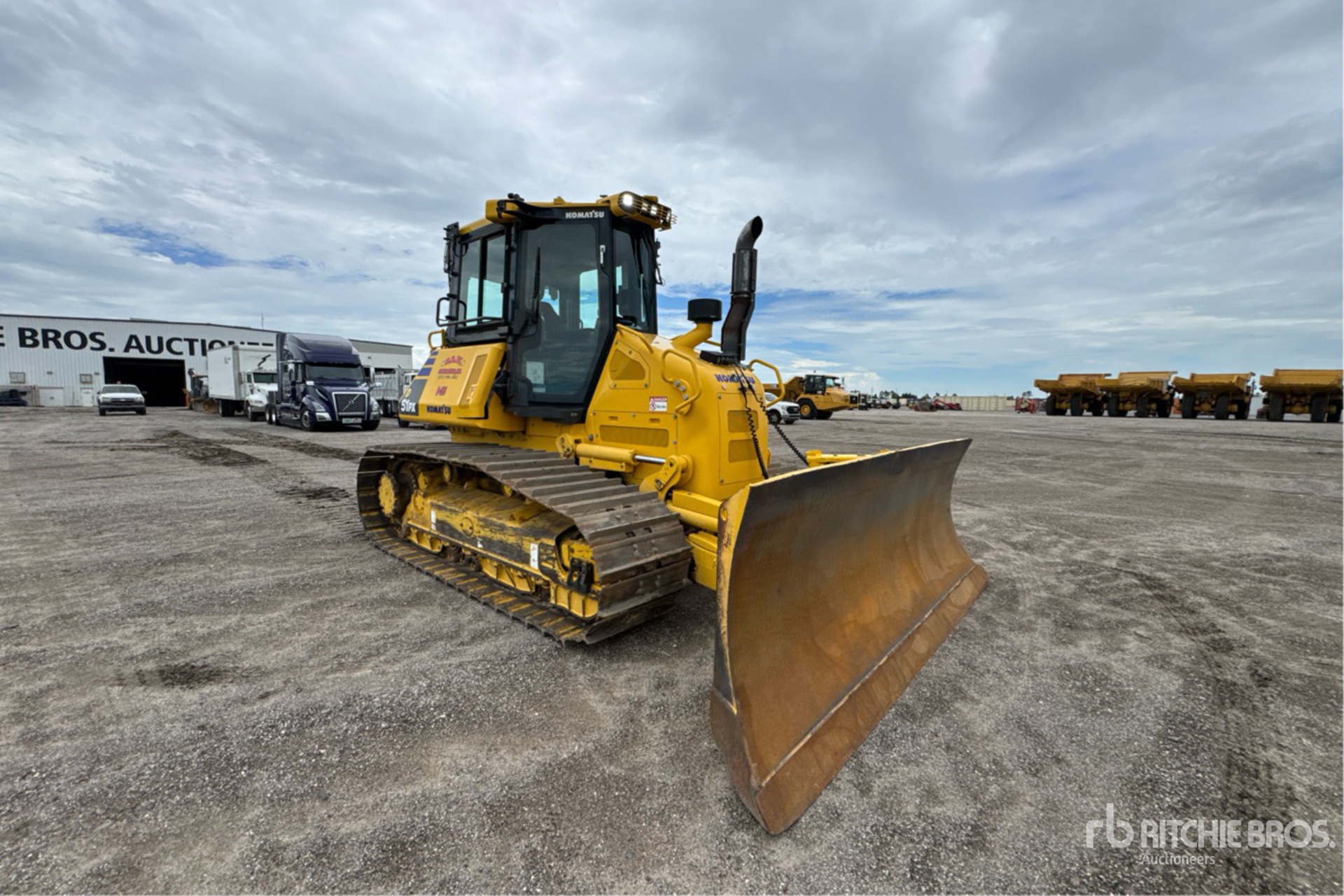 2023 Komatsu D51PX-24