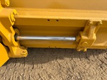 Hydraulics with Blade Side Shift Cylinders