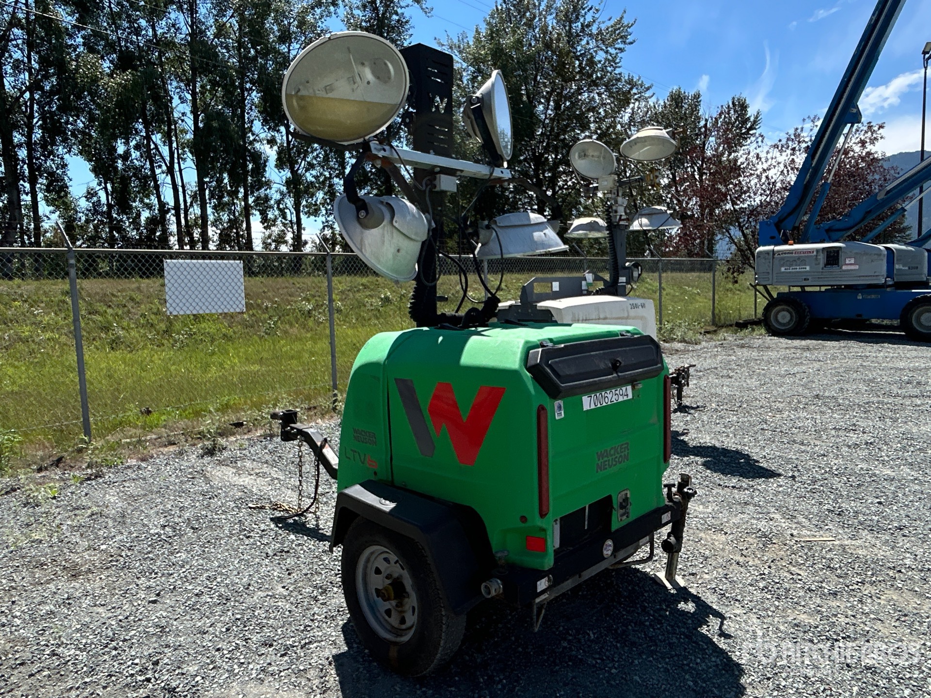 General Appearance with Picture, Left Rear Corner