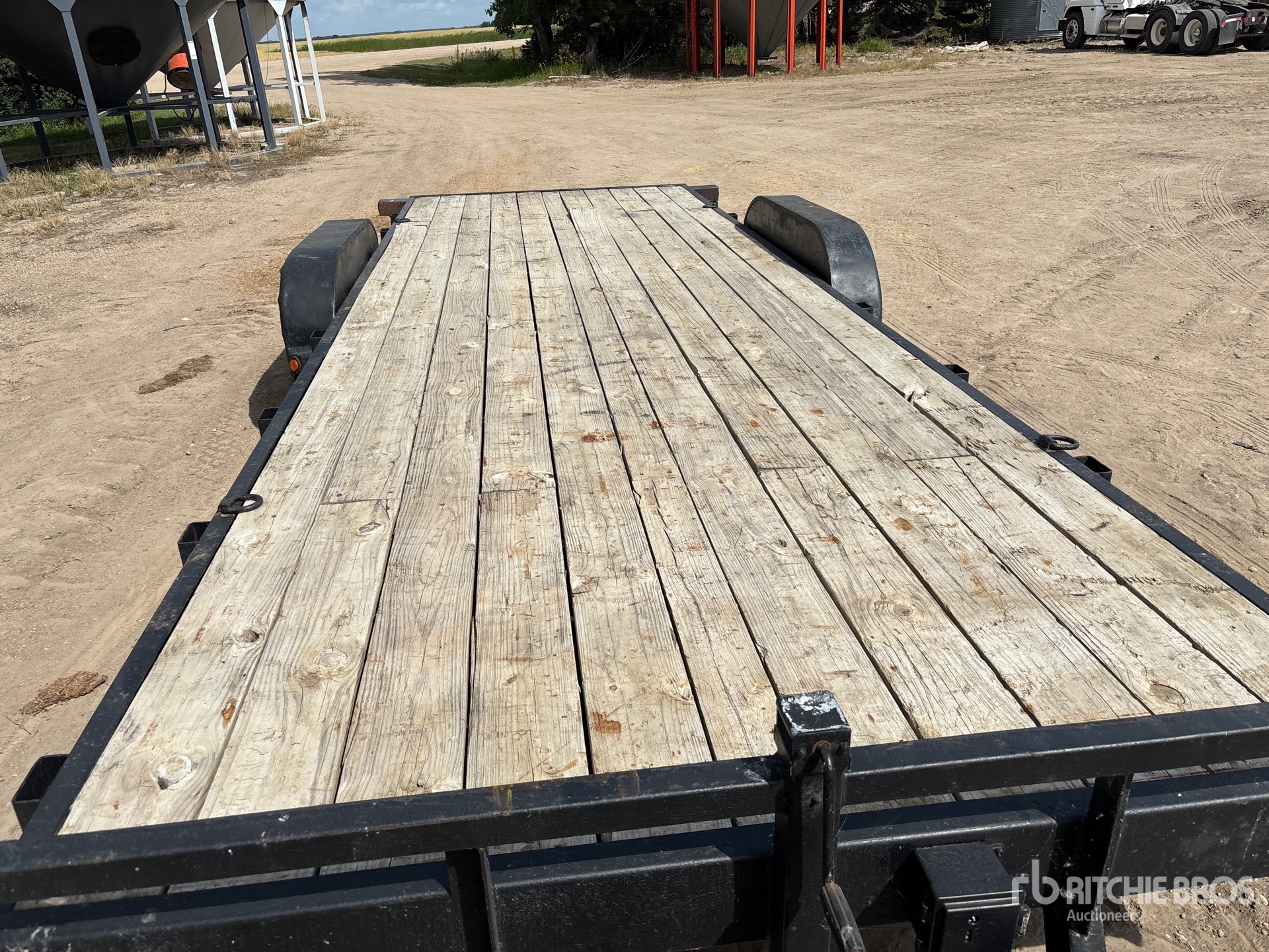 Load Trail 22 FT T/A