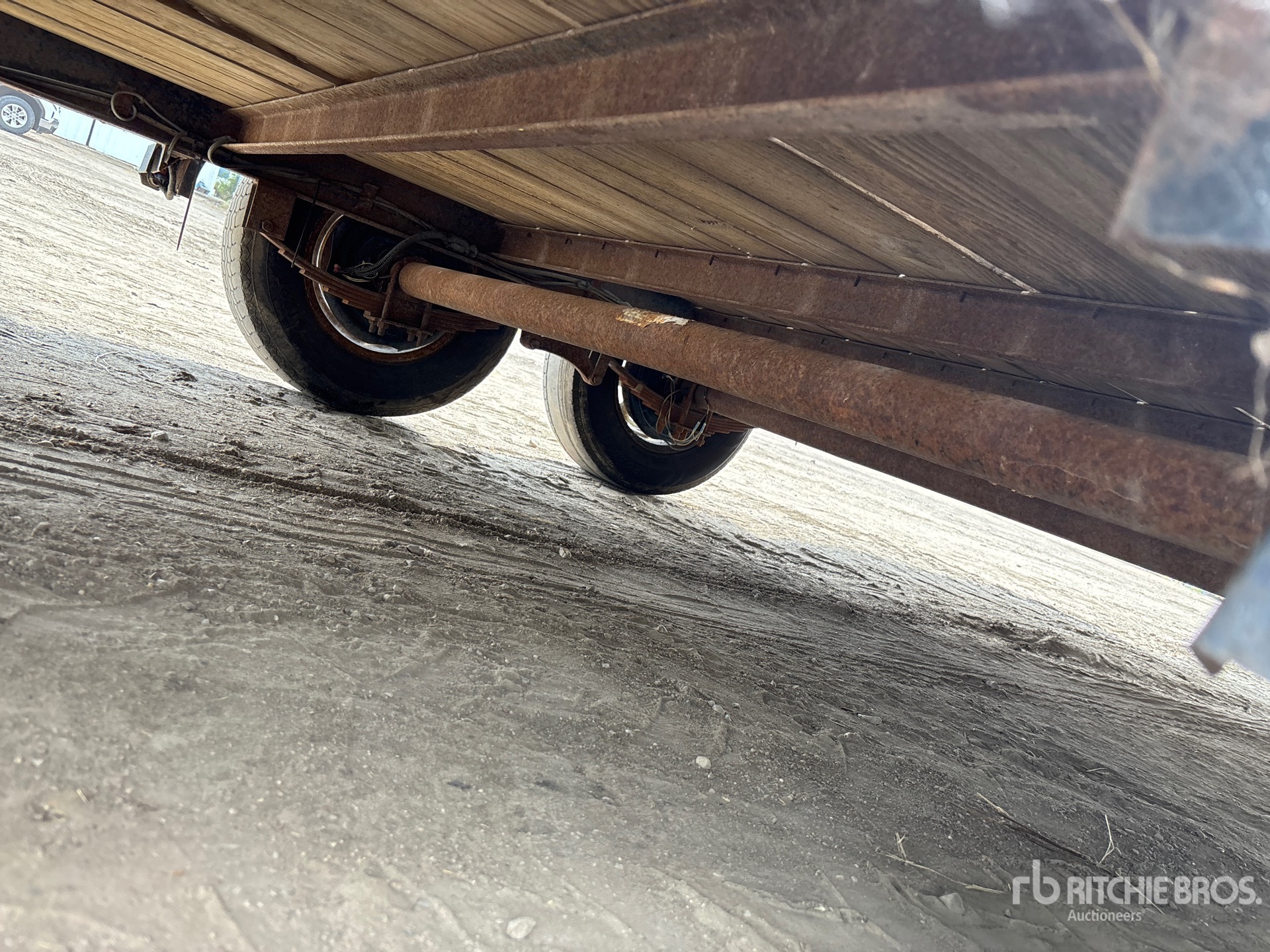 Load Trail 22 FT T/A