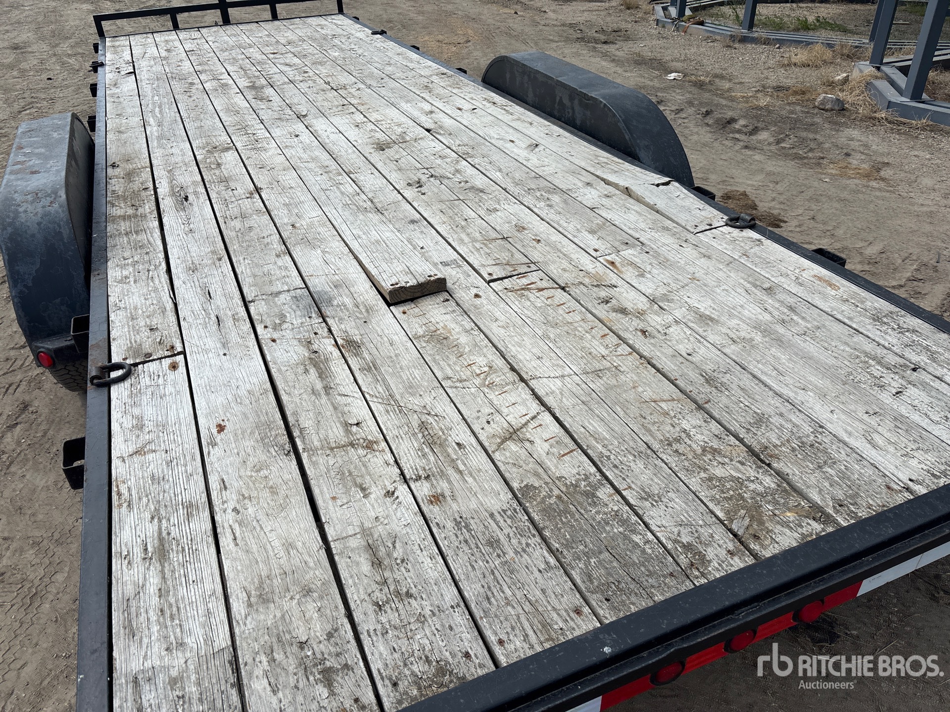 Load Trail 22 FT T/A