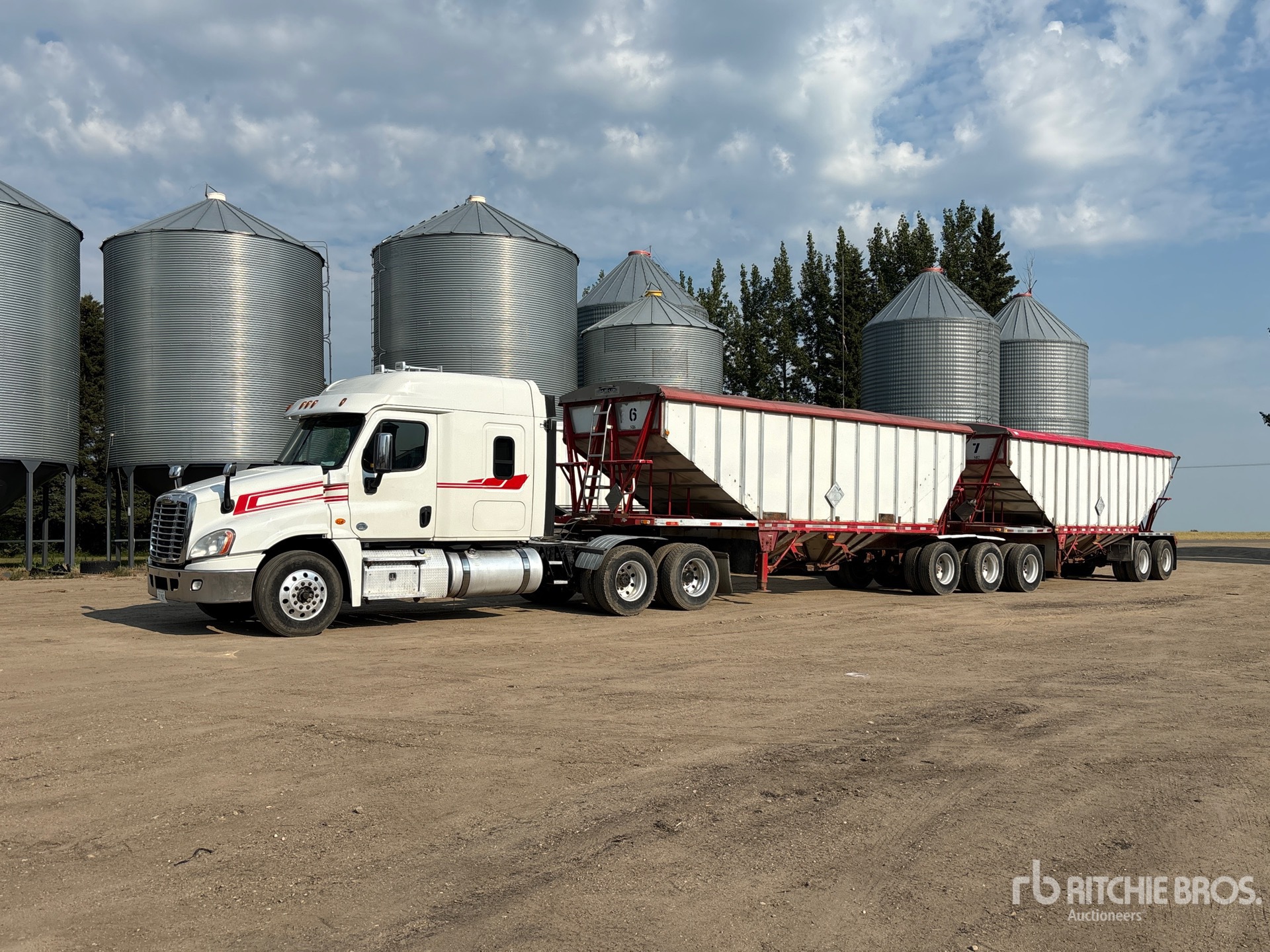2017 Freightliner CASCADIA 125