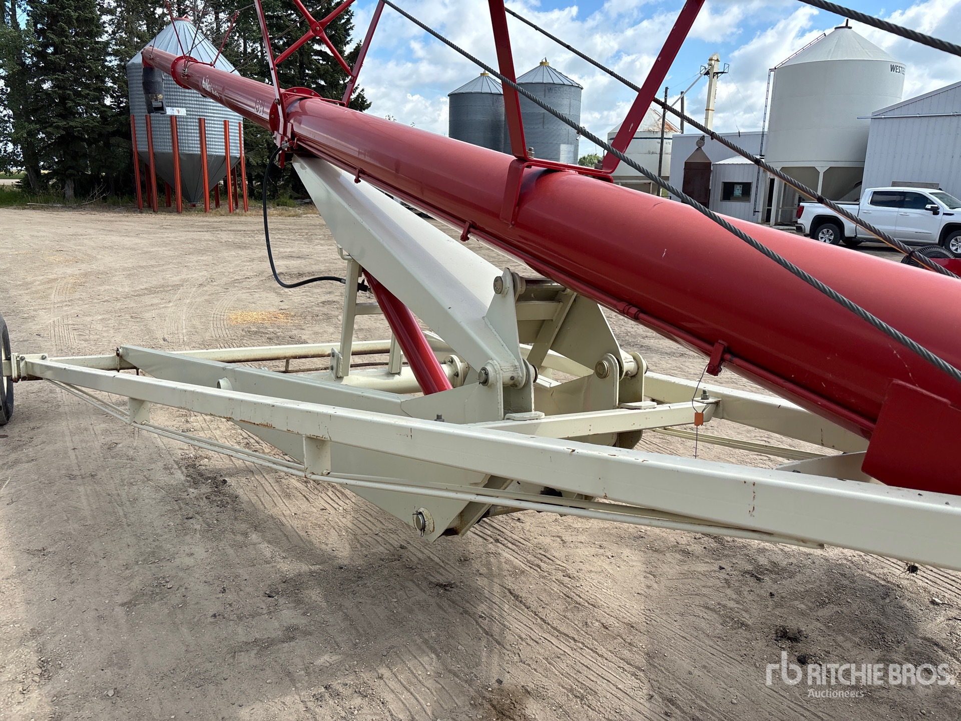 Farm King 1370