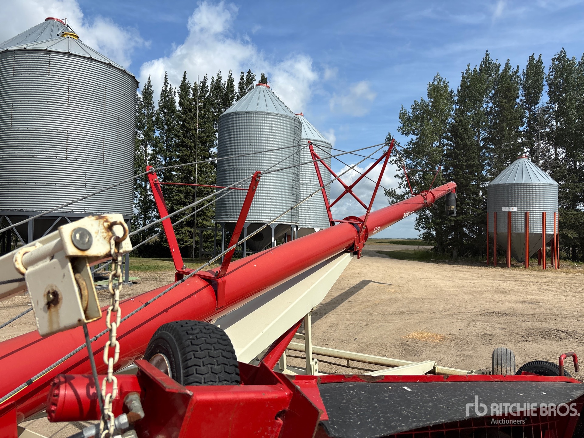 Farm King 1370