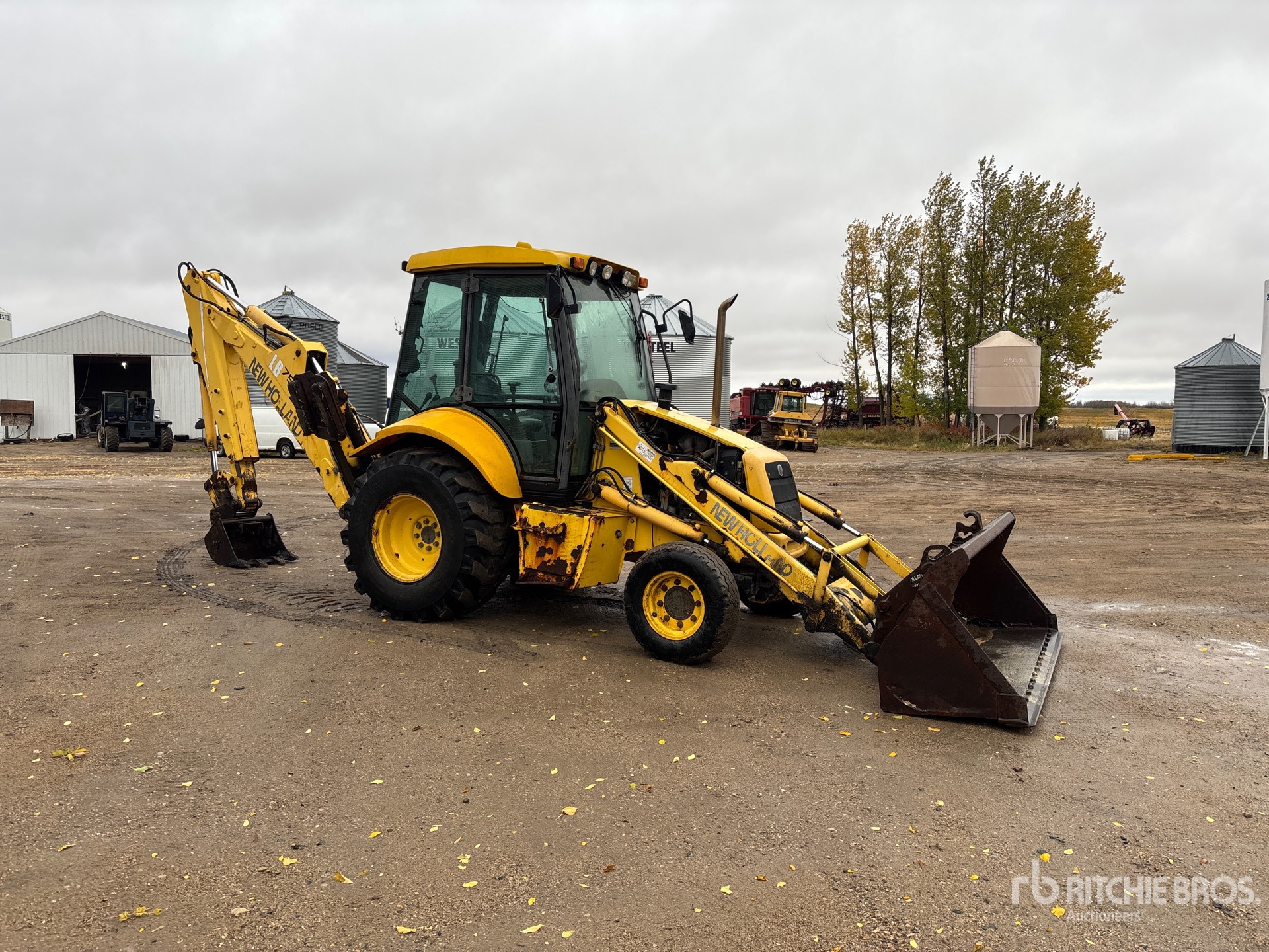 New Holland LB75B