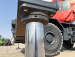 Chassis with Outrigger Cylinders