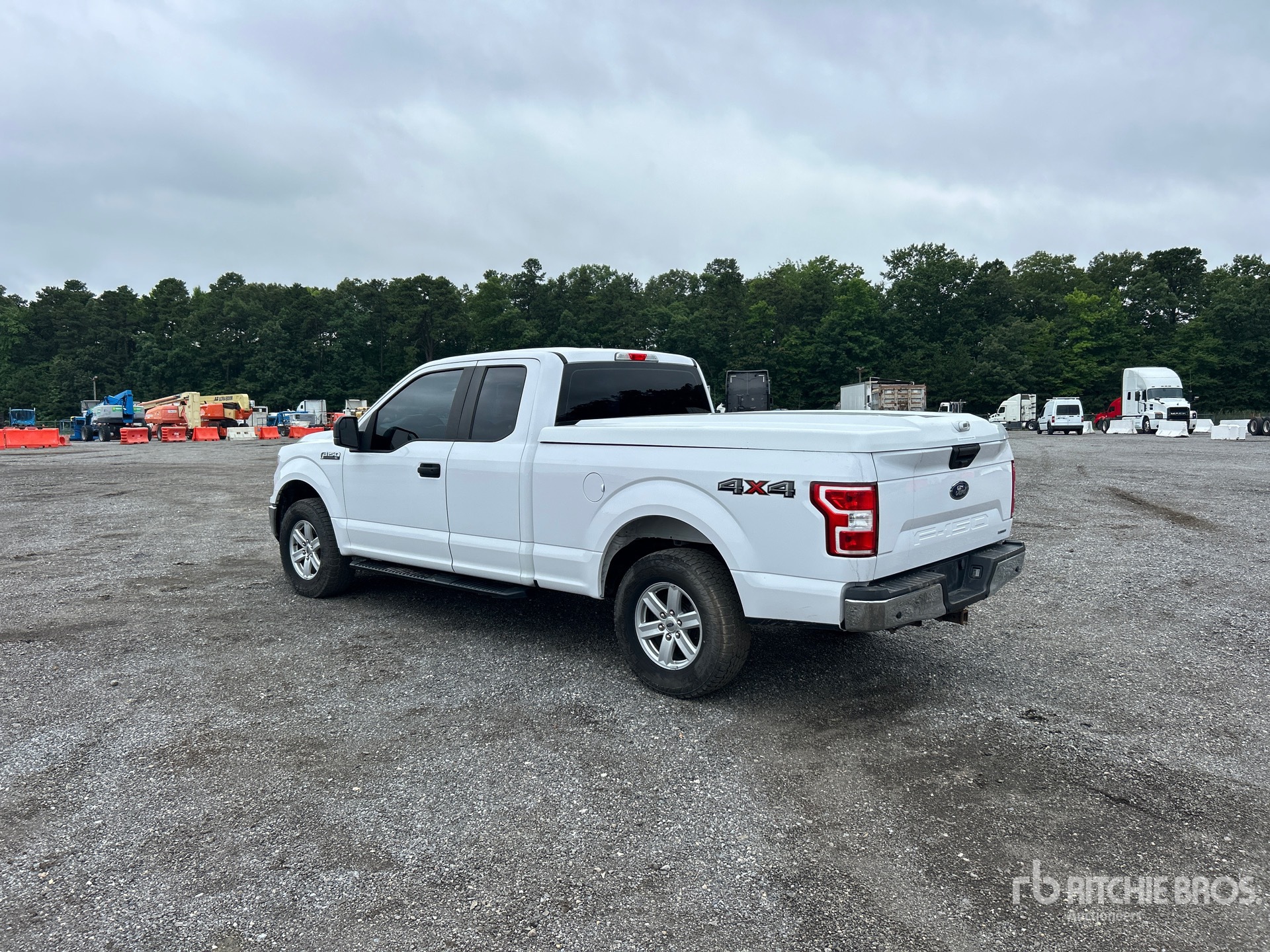 General Appearance with Picture, Left Rear Corner