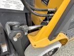 Hydraulics with Mast Tilt Cylinders