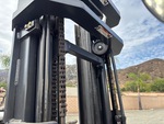 Hydraulics with Mast Lift Cylinders