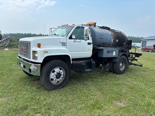 Etnyre BT-RS 1000 gal on 2000 GMC C7500 4x2 Asphalt Distributor Truck