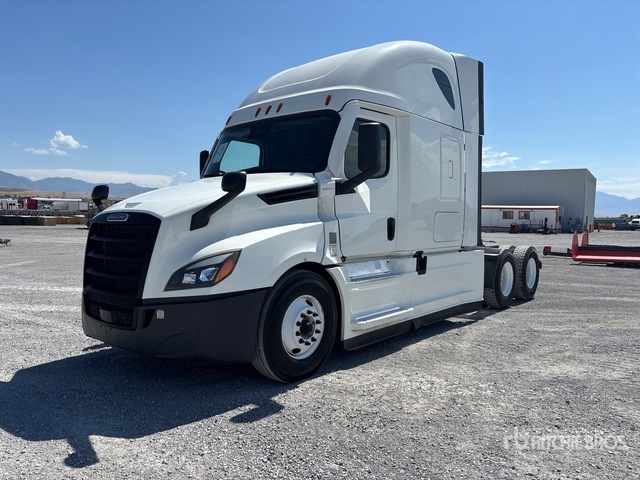 2022 Freightliner Cascadia 126 6x4 T/a Sleeper Truck Tractor