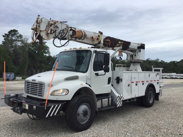 2016 Altec DC47 T on 2016 Freightliner M2106 4x4 DC47-TR Digger Derrick Truck