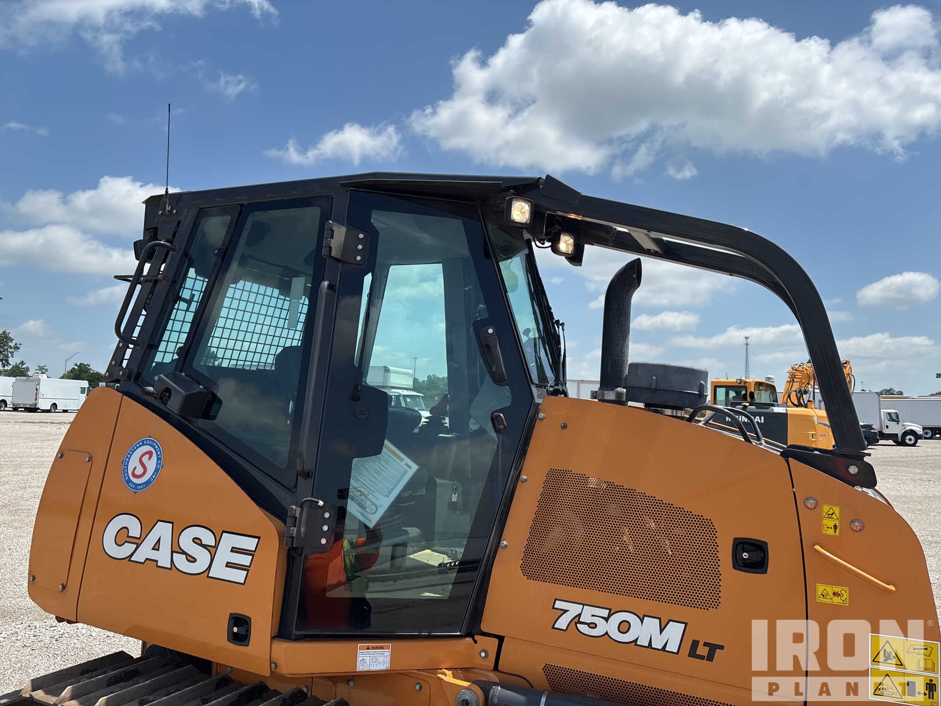 2023 Case 750M LT
