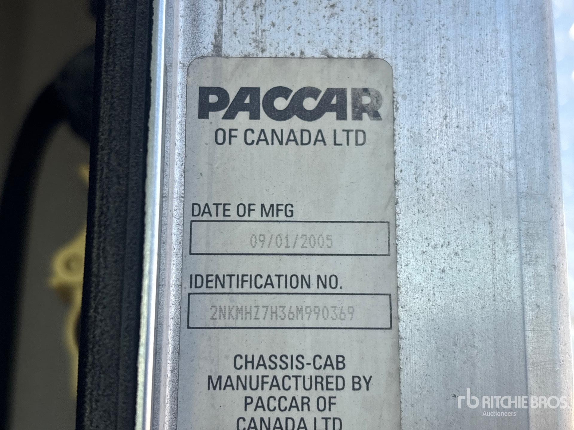 2006 Kenworth T300