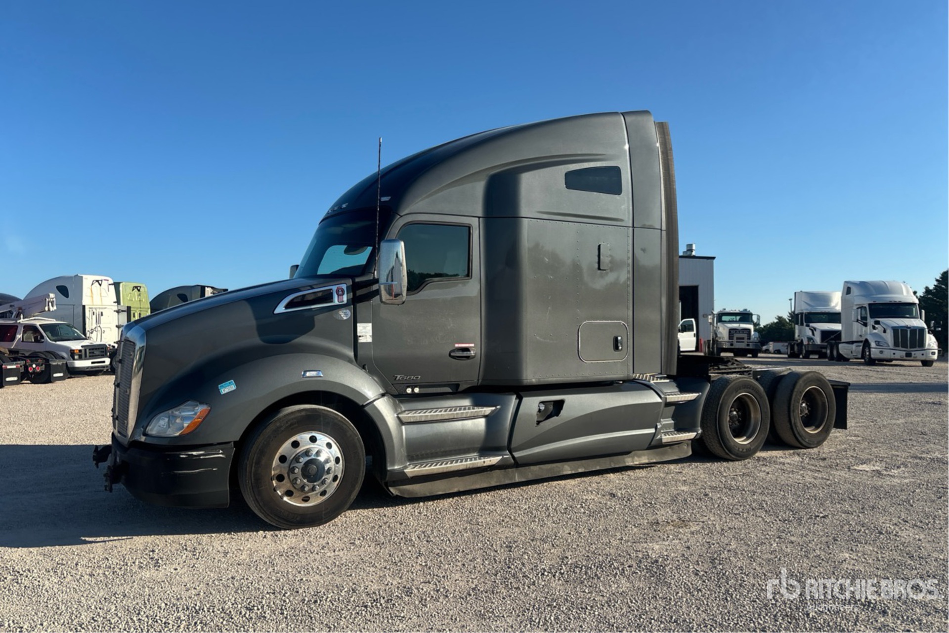 General Appearance with Picture, Left Front Corner