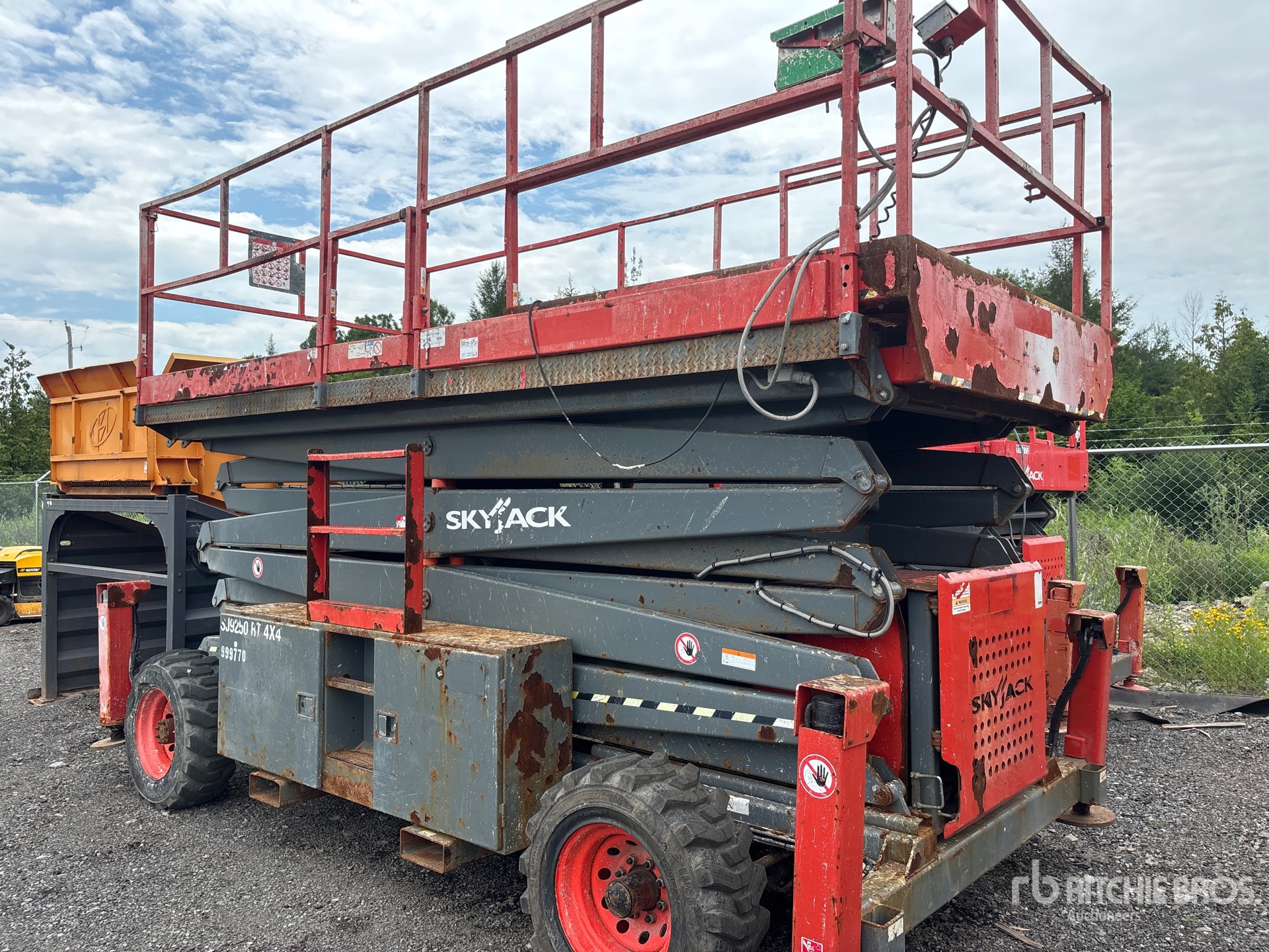 Photo of a 2016 Skyjack SJ9250RT