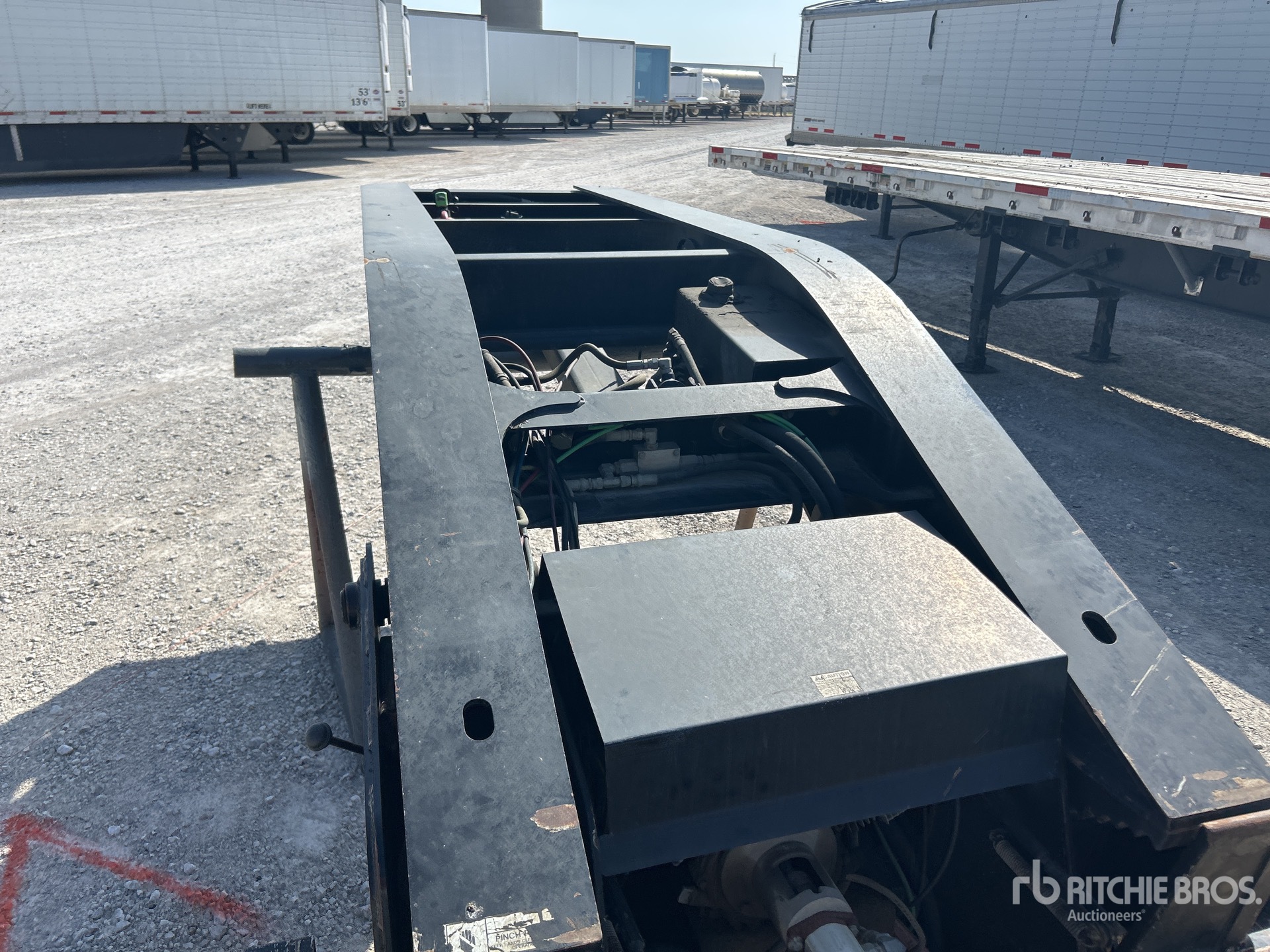 2016 Trail King 55 ton Tri/A Removable Gooseneck