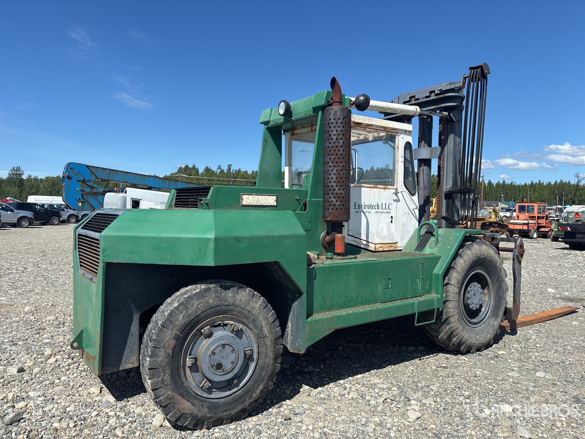 General Appearance with Picture, Right Rear Corner