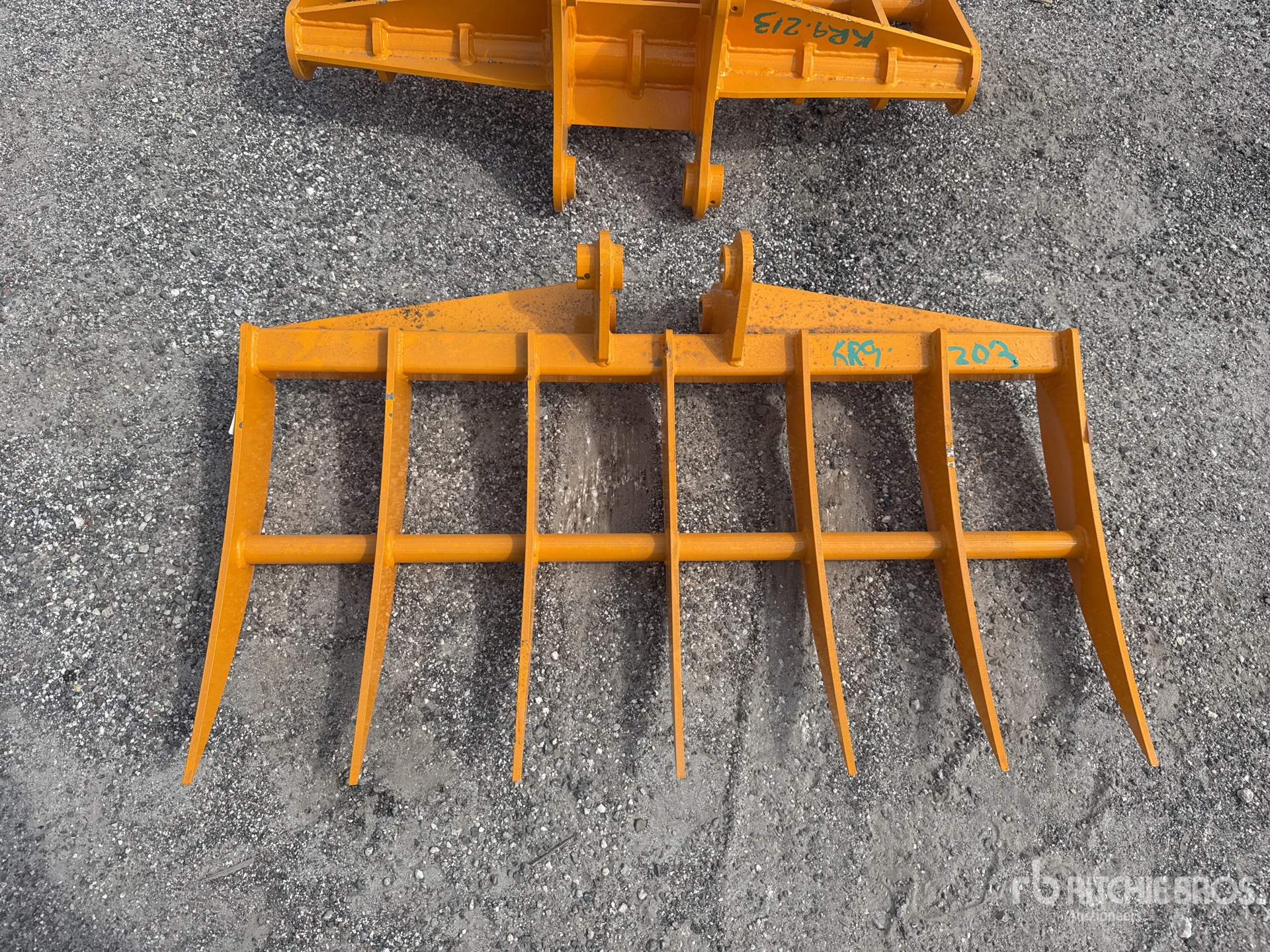 2026 GIYI 46 in - Fits Cat 303 (Unused)