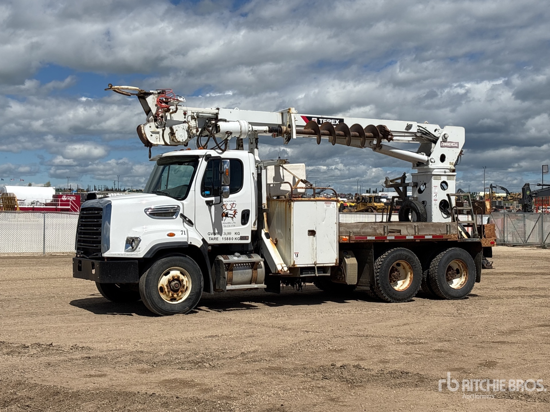 2016 Freightliner 108SD